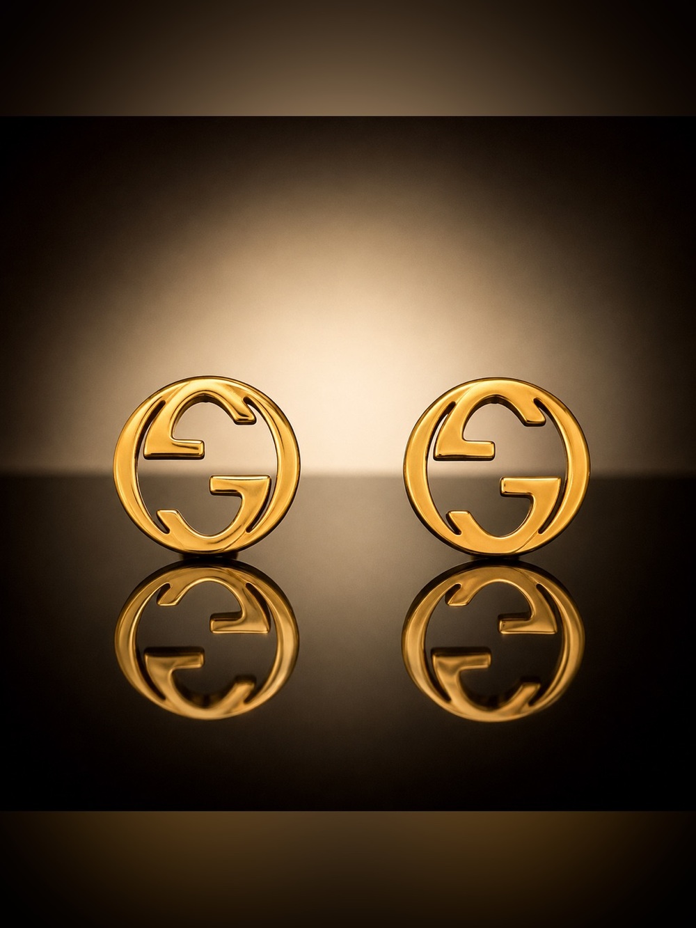 Gold Interlocking GG Logo Earrings - Picture 4 of 7